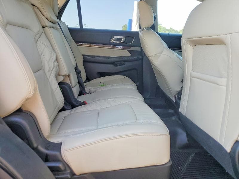 2018 FORD EXPLORER PLATINUM 10