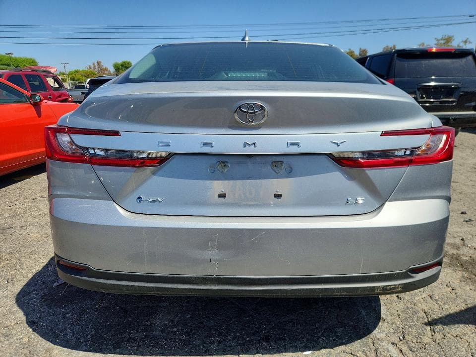 2026 TOYOTA CAMRY LE 6