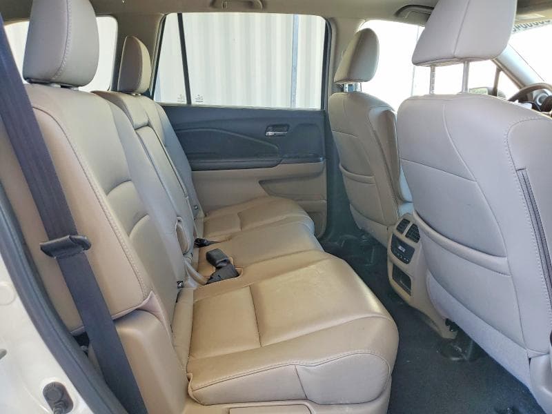 2017 HONDA PILOT EXL 11