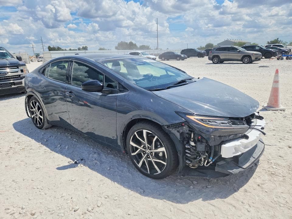 2024 TOYOTA PRIUS PRIME XSE 4