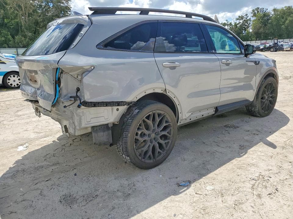 2022 KIA SORENTO S 3