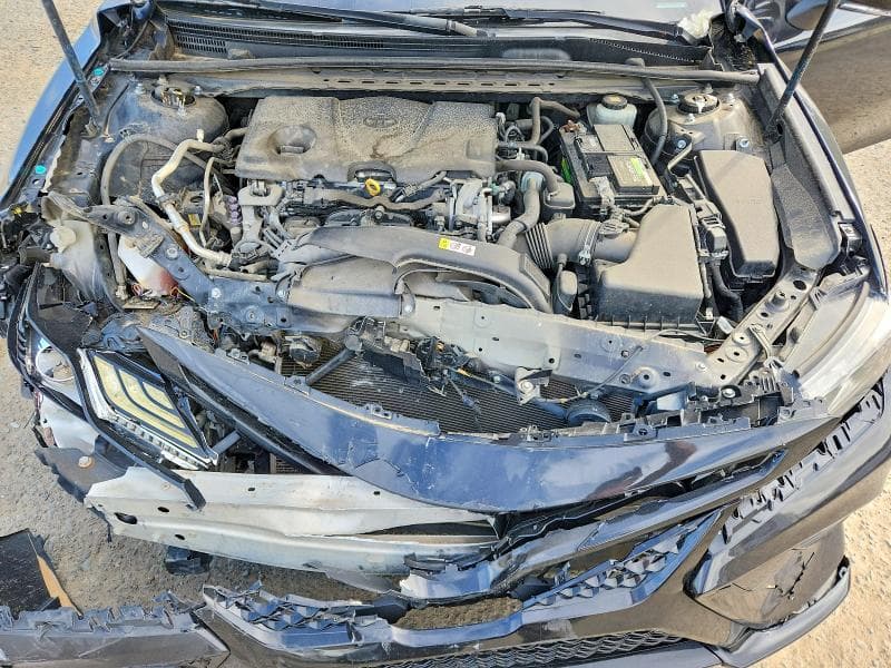 2018 TOYOTA CAMRY LE 11