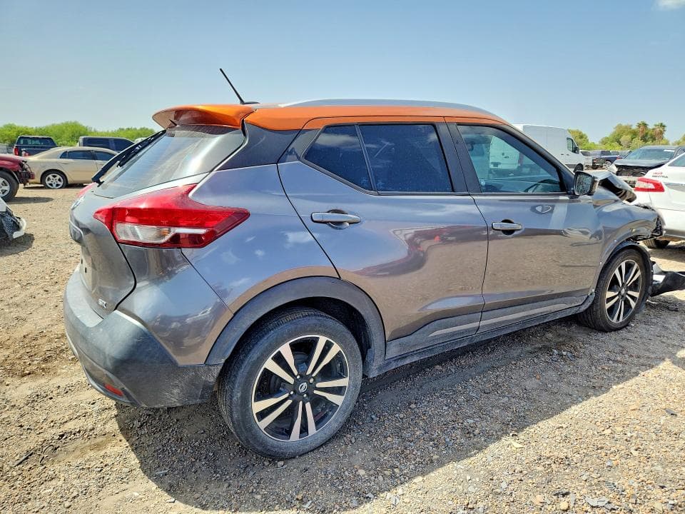 2019 NISSAN KICKS SR 3