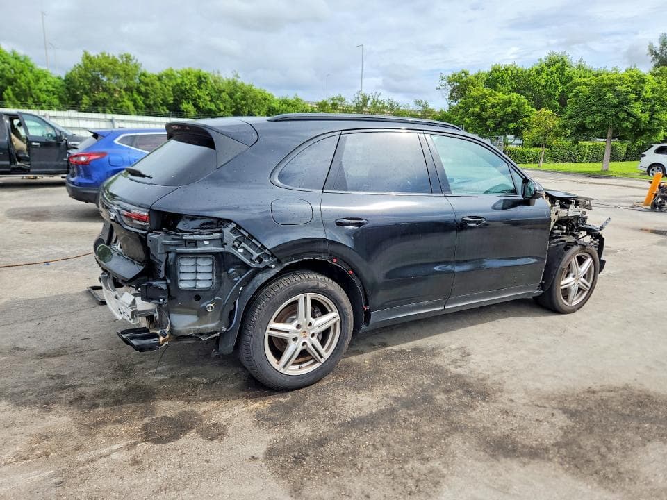 2023 PORSCHE CAYENNE BASE 3