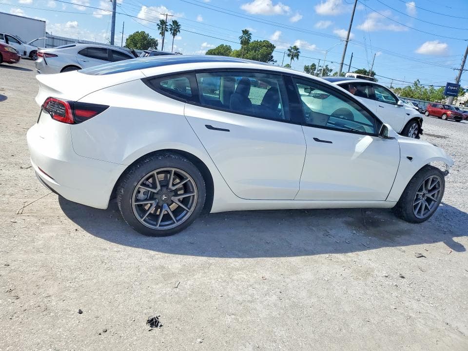 2023 TESLA MODEL 3 3