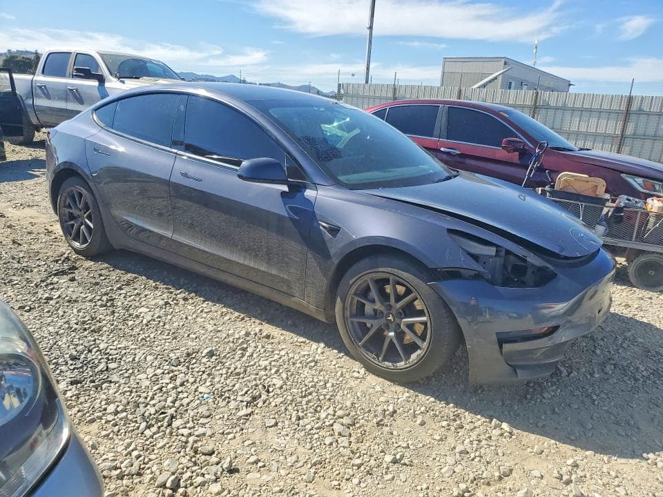 2023 TESLA MODEL 3 4