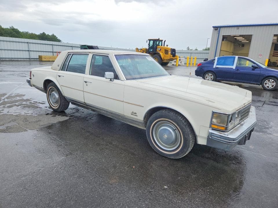 1976 CADILLAC SEVILLE 4