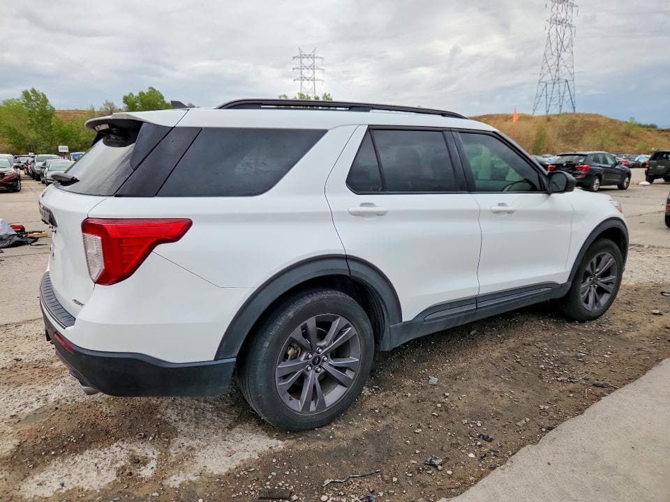 2021 FORD EXPLORER XLT 3