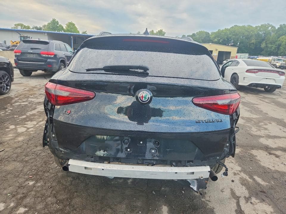 2021 ALFA ROMEO STELVIO TI 6