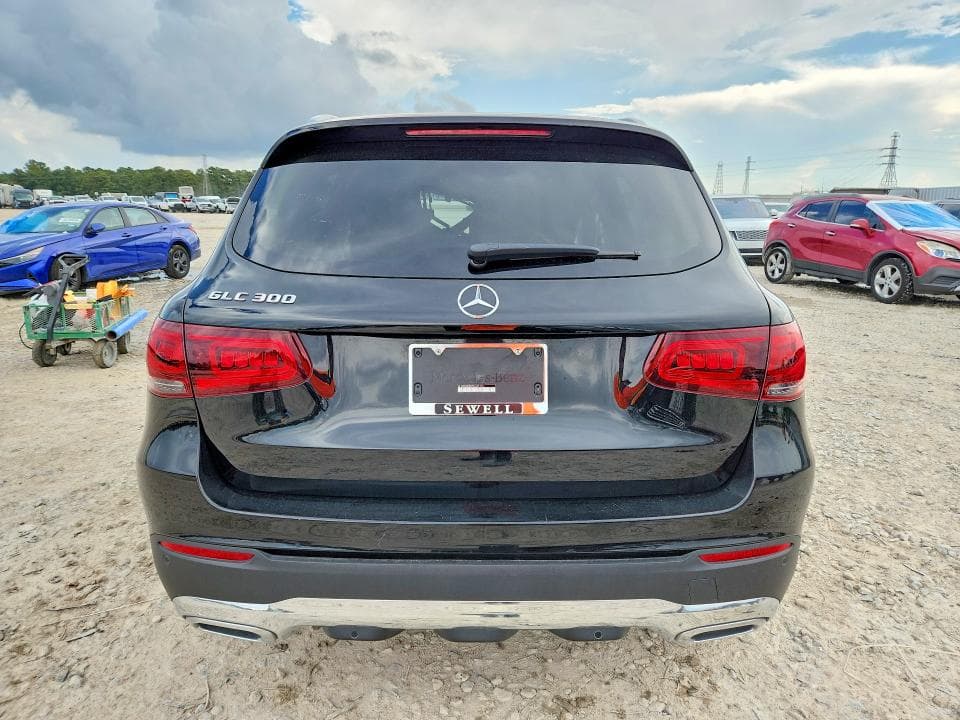 2022 MERCEDES-BENZ GLC 300 6