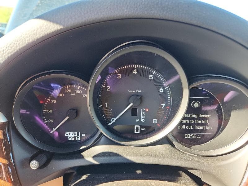 2023 PORSCHE MACAN BASE 9