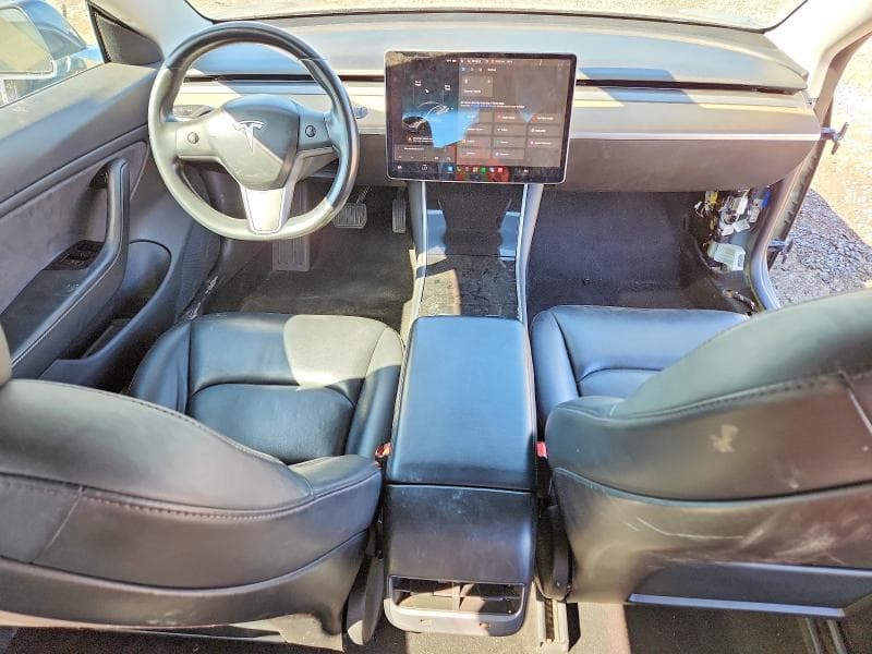 2018 TESLA MODEL 3 8
