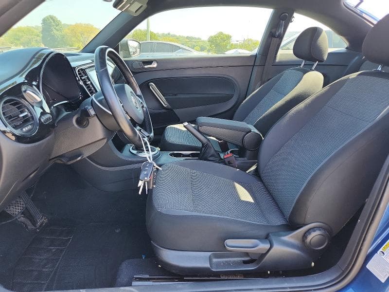 2018 VOLKSWAGEN BEETLE S 7