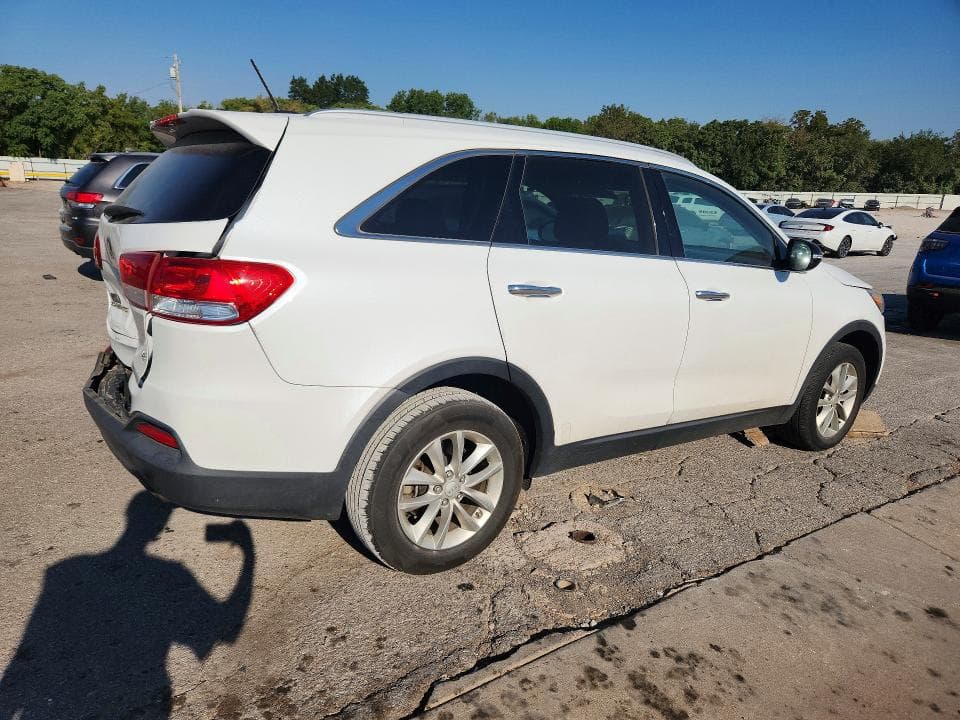 2017 KIA SORENTO LX V6 3