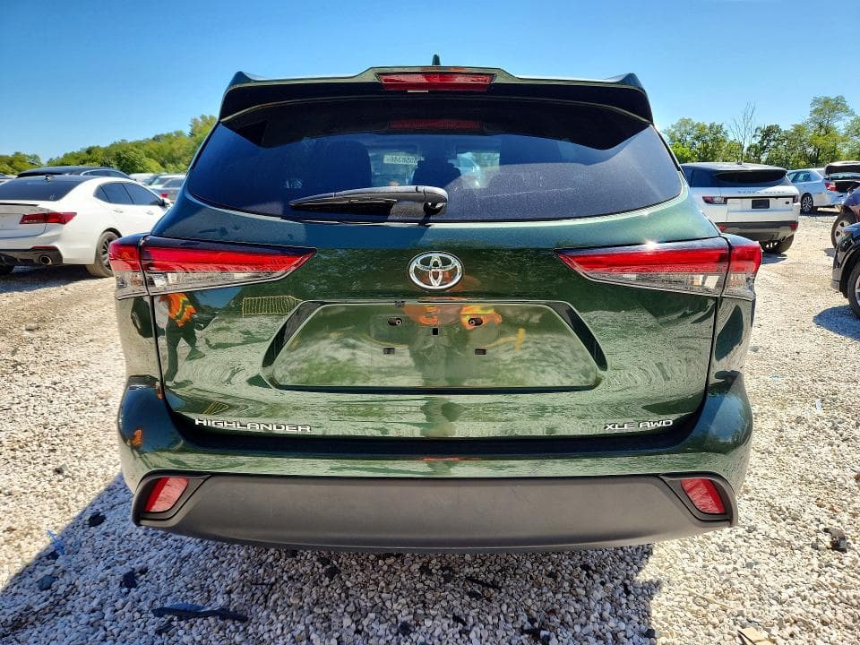 2023 TOYOTA HIGHLANDER XLE 6