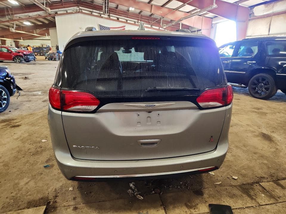 2018 CHRYSLER PACIFICA TOURING L 6