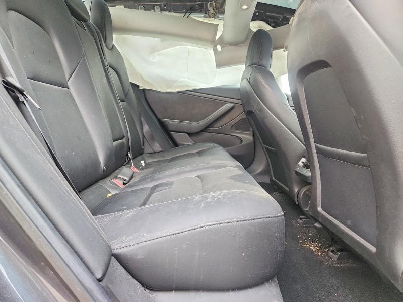 2018 TESLA MODEL 3 10