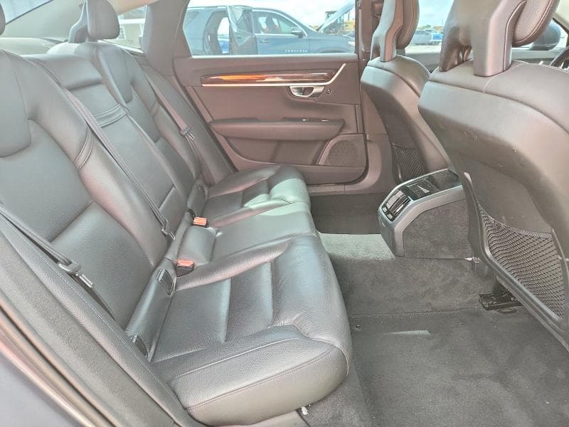 2018 VOLVO S90 T5 MOMENTUM 10