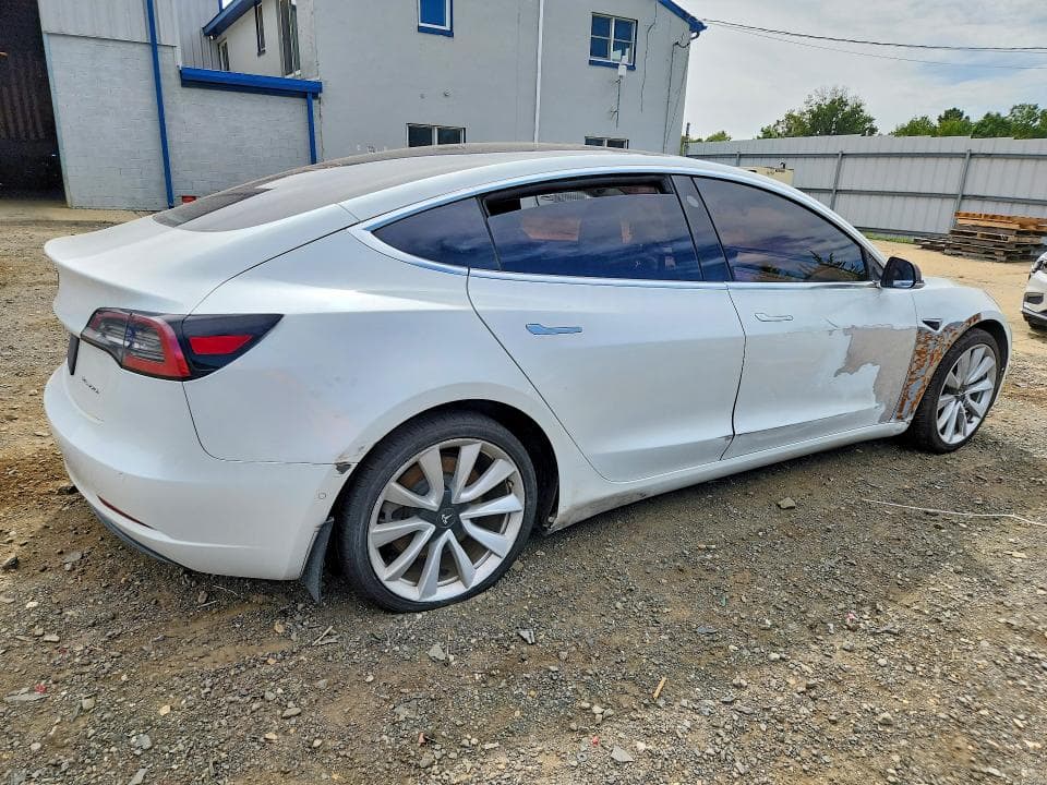 2020 TESLA MODEL 3 3