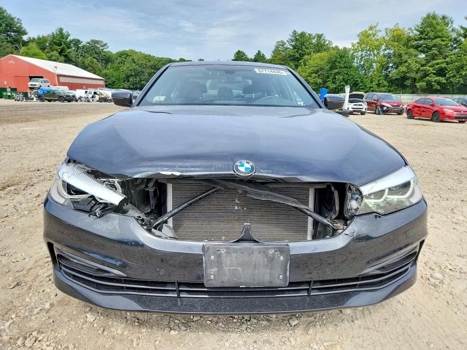 2018 BMW 530XE 5