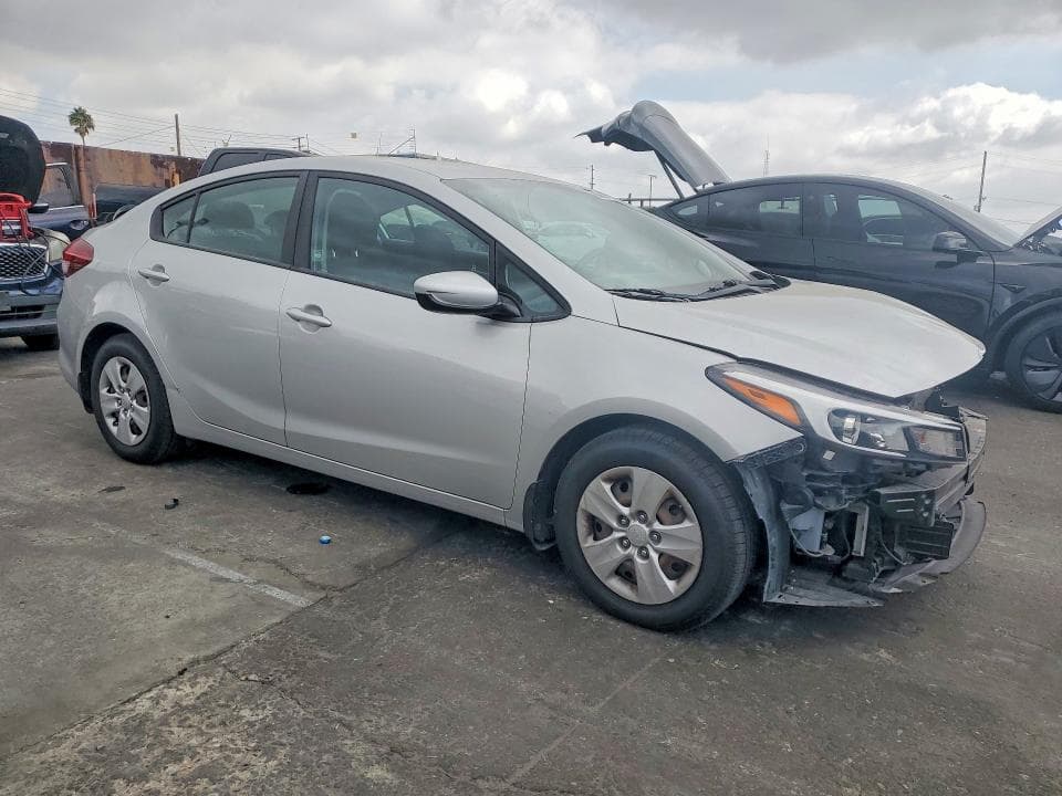 2017 KIA FORTE LX 4