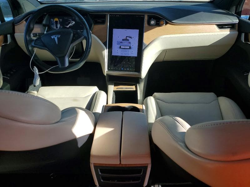 2019 TESLA MODEL X 8