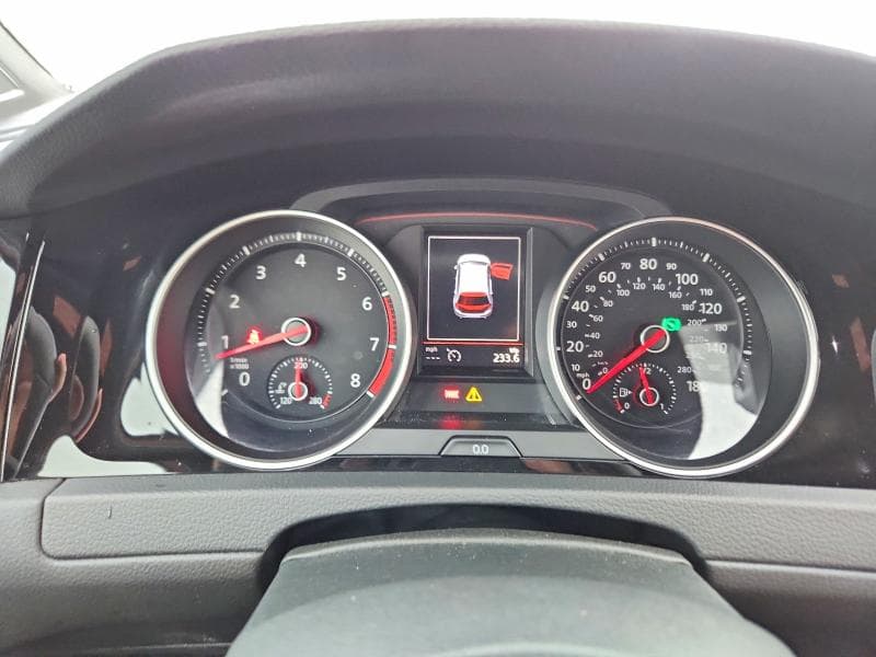 2021 VOLKSWAGEN GTI S 9