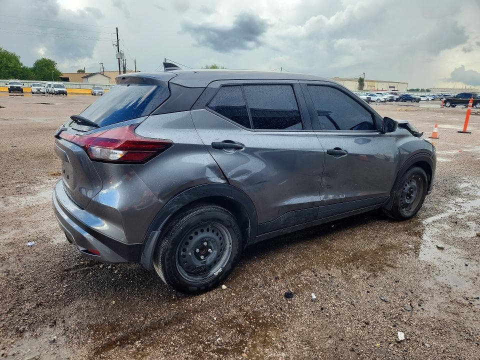 2025 NISSAN KICKS PLAY S 3