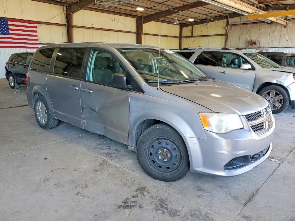 2018 DODGE GRAND CARAVAN SE 4