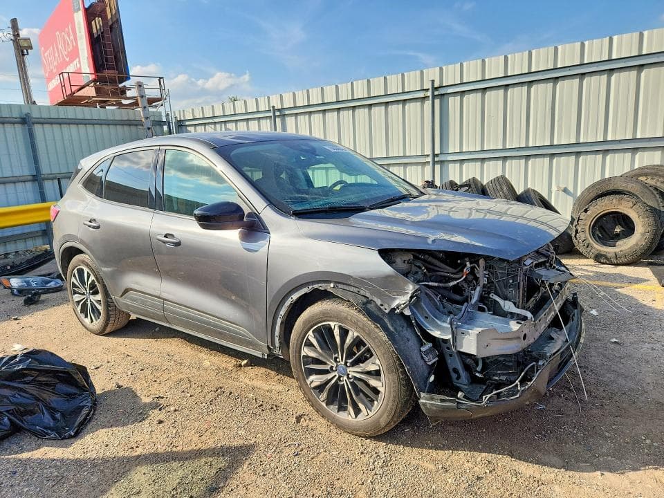 2022 FORD ESCAPE SE 4