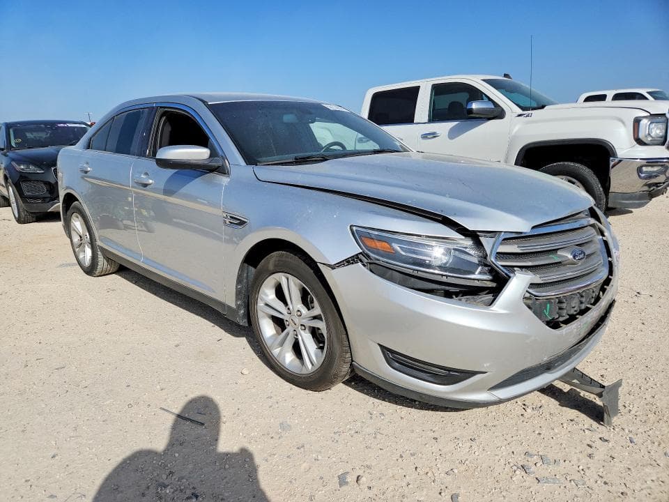 2017 FORD TAURUS SEL 4