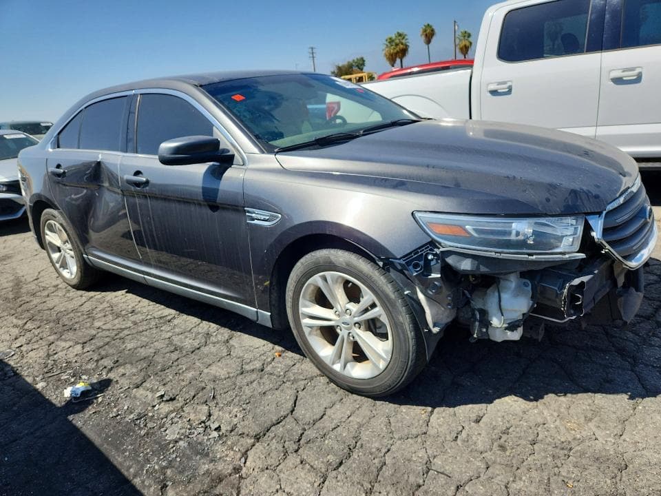 2017 FORD TAURUS SEL 4