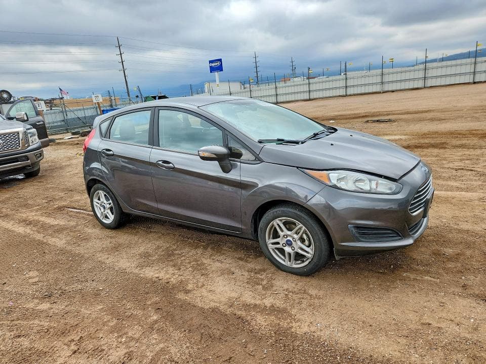 2017 FORD FIESTA SE 4