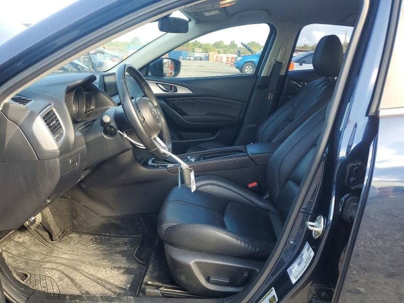 2018 MAZDA 3 TOURING 7