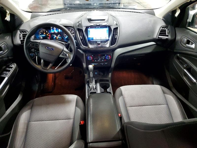 2017 FORD ESCAPE SE 8
