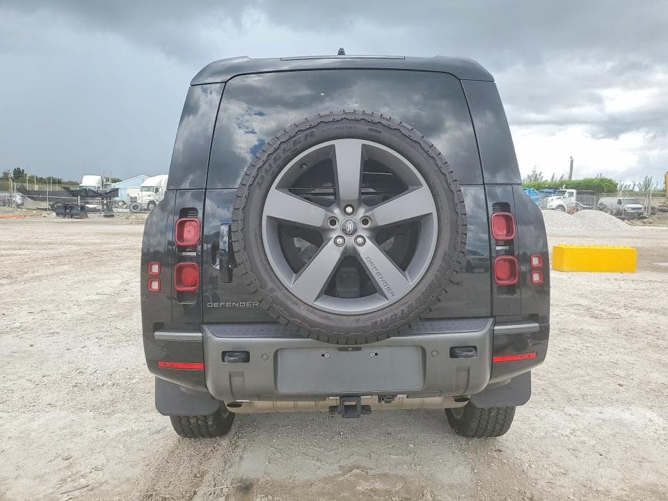 2024 LAND ROVER DEFENDER 130 OUTBOUND 6