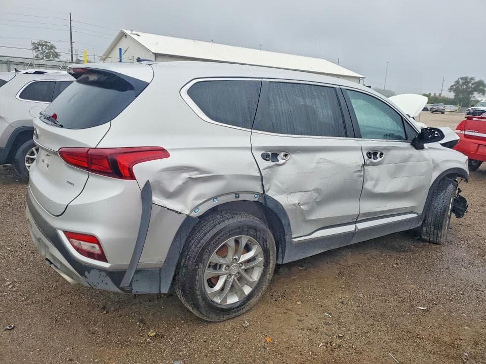 2019 HYUNDAI SANTA FE SE 3