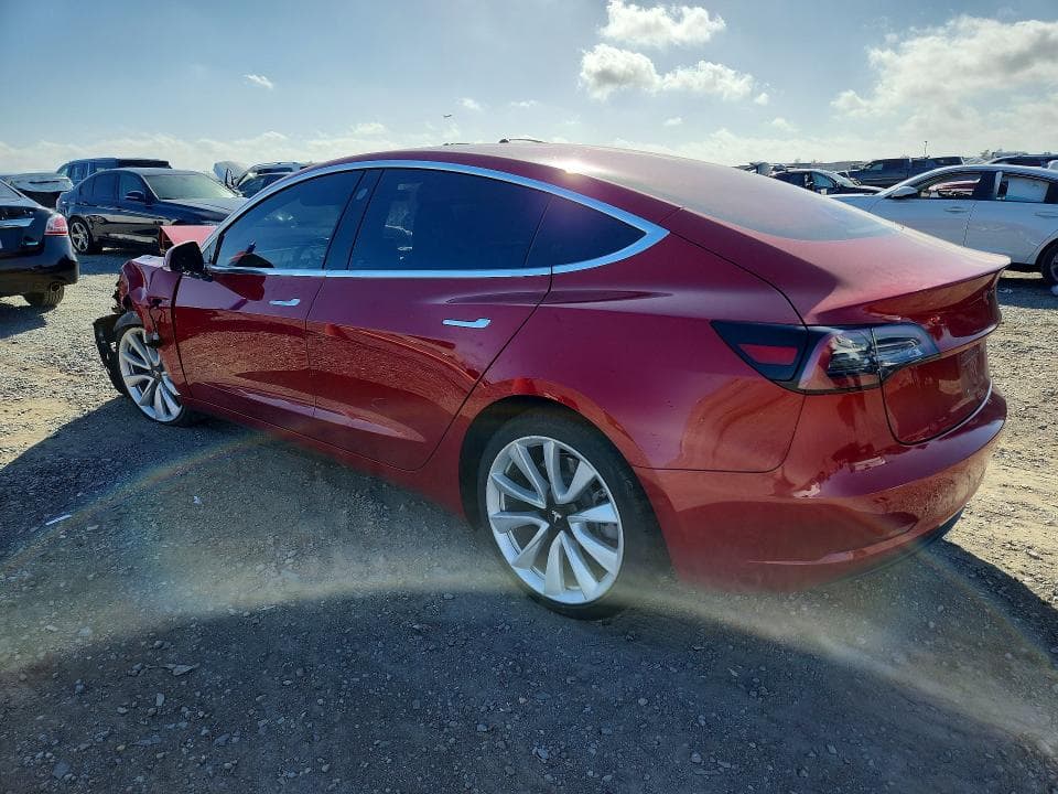 2018 TESLA MODEL 3 2