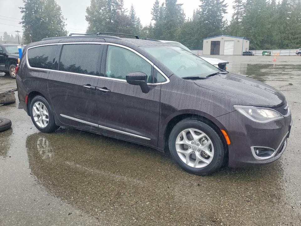 2017 CHRYSLER PACIFICA TOURING L 4