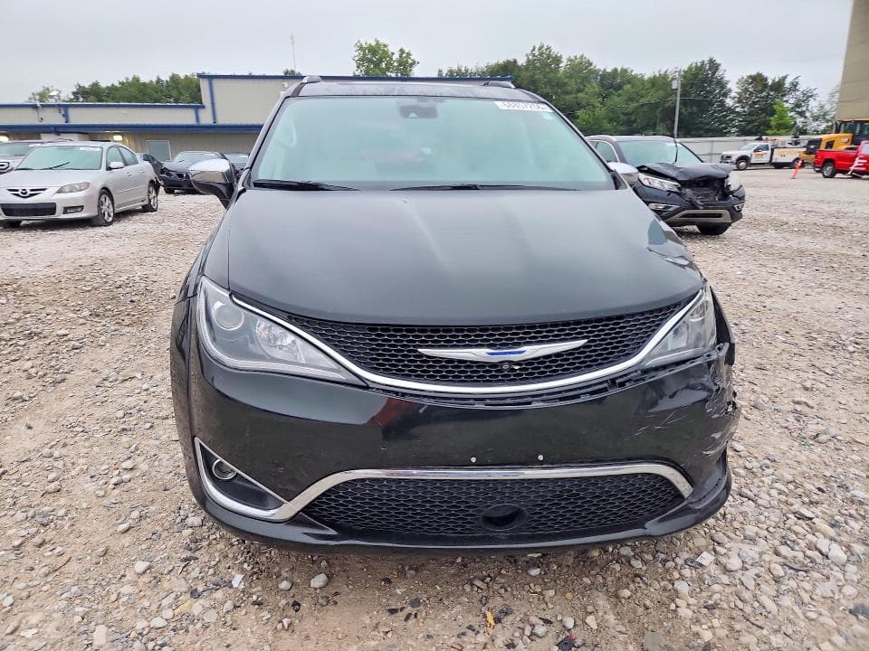 2018 CHRYSLER PACIFICA LIMITED 5