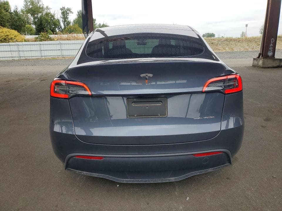 2023 TESLA MODEL Y 6