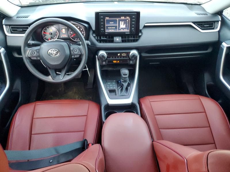 2021 TOYOTA RAV4 LE 8