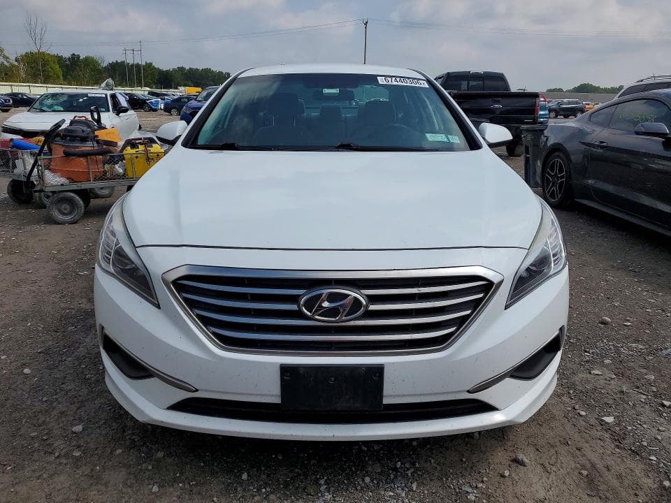 2017 HYUNDAI SONATA SE 5