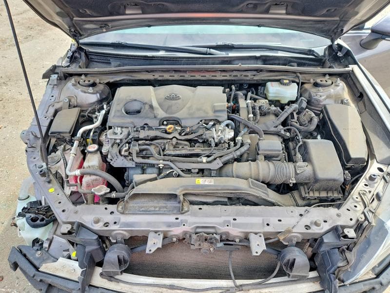 2021 TOYOTA CAMRY XLE 11