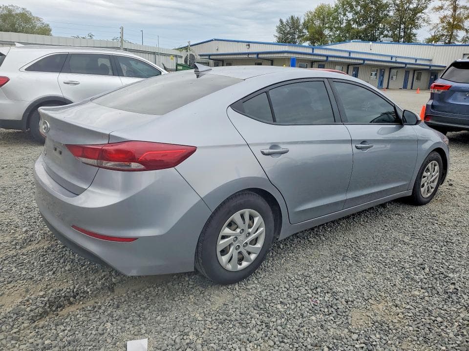 2017 HYUNDAI ELANTRA SE 3
