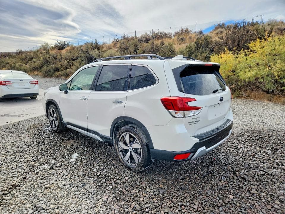 2019 SUBARU FORESTER TOURING 2