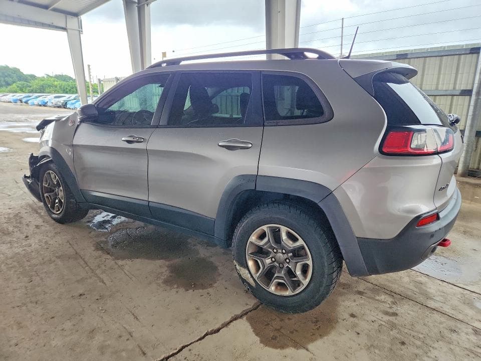 2019 JEEP CHEROKEE TRAILHAWK 2
