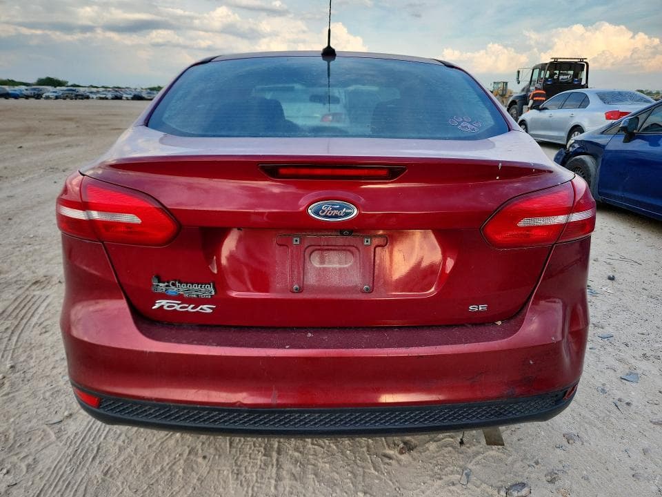 2017 FORD FOCUS SE 6