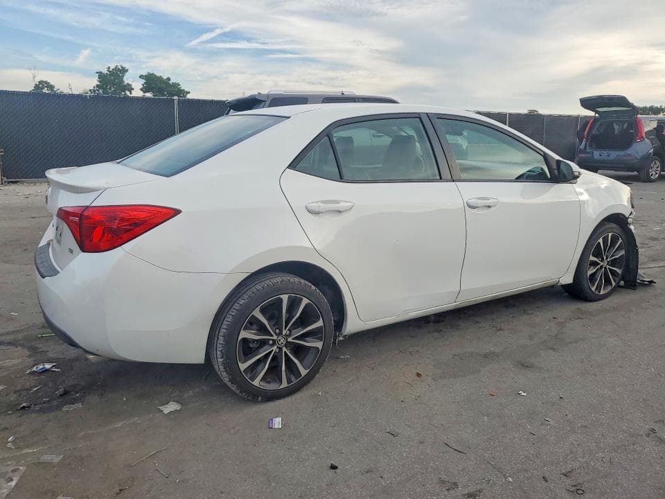 2017 TOYOTA COROLLA 3