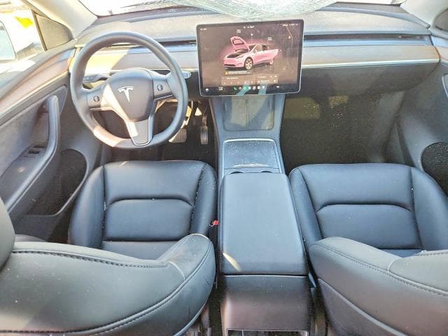 2023 TESLA MODEL Y 8